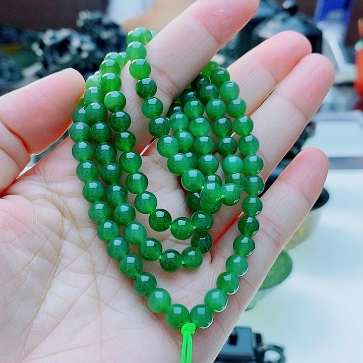 和田玉未镶嵌把件