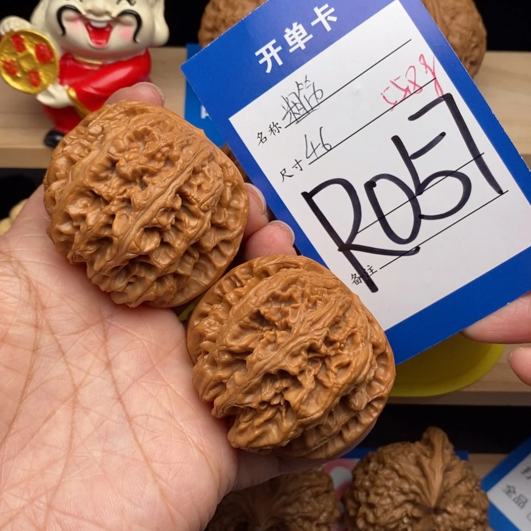 文玩核桃吊坠粗筋核桃