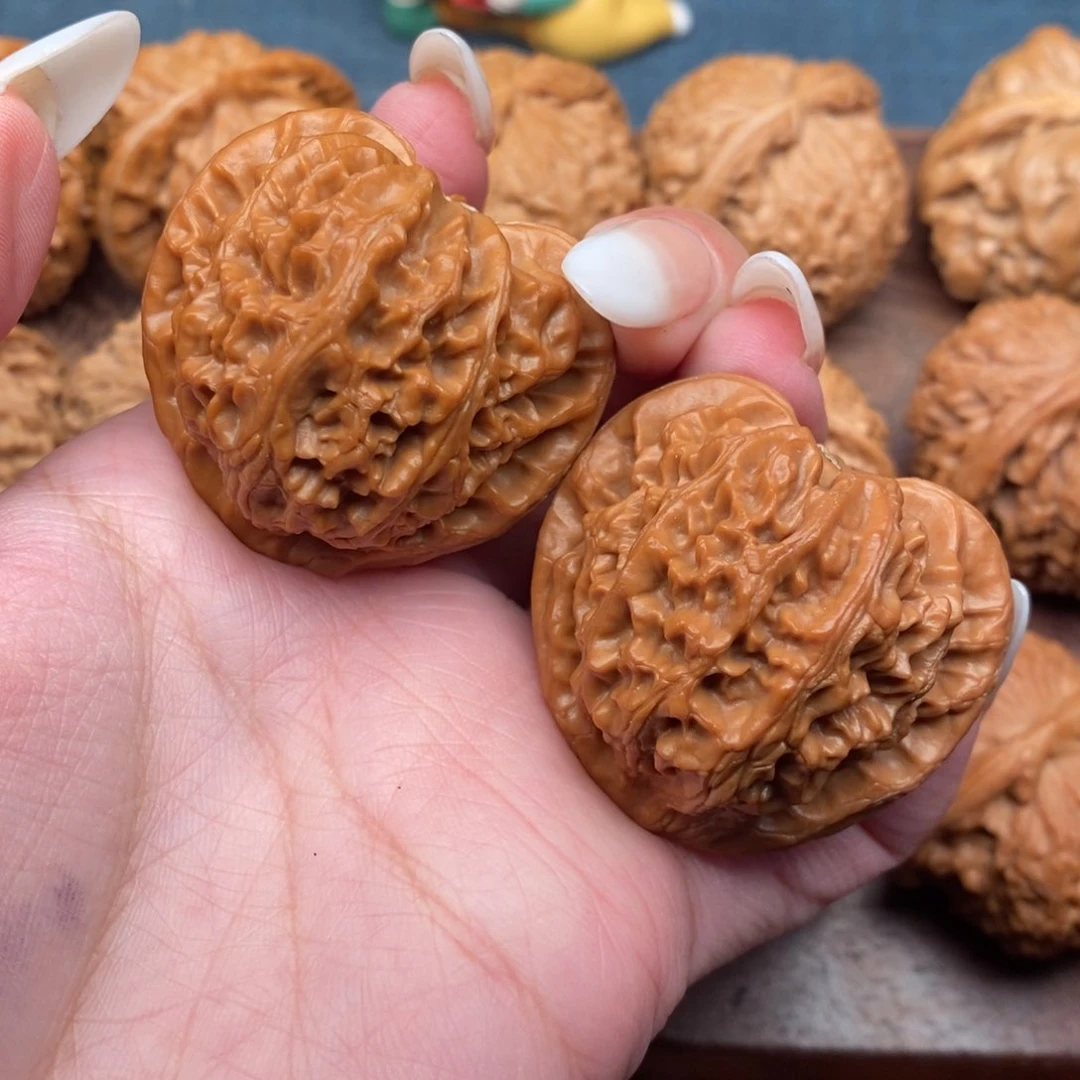 文玩核桃把件依**望全品桃心宫灯41