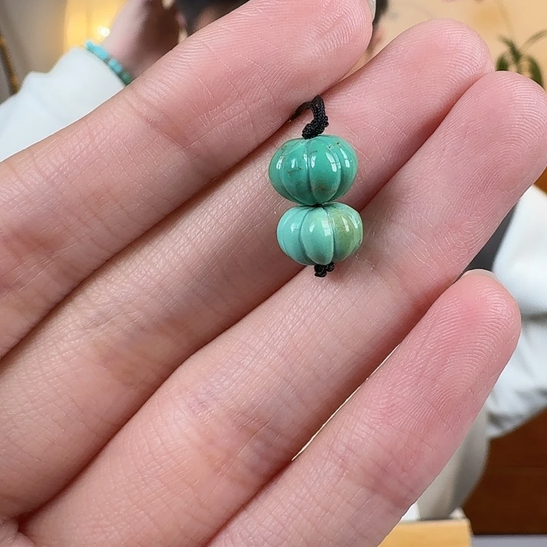 绿松石未镶嵌挂件