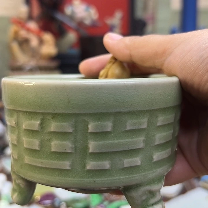 瓷杯、紫砂壶茶具如*