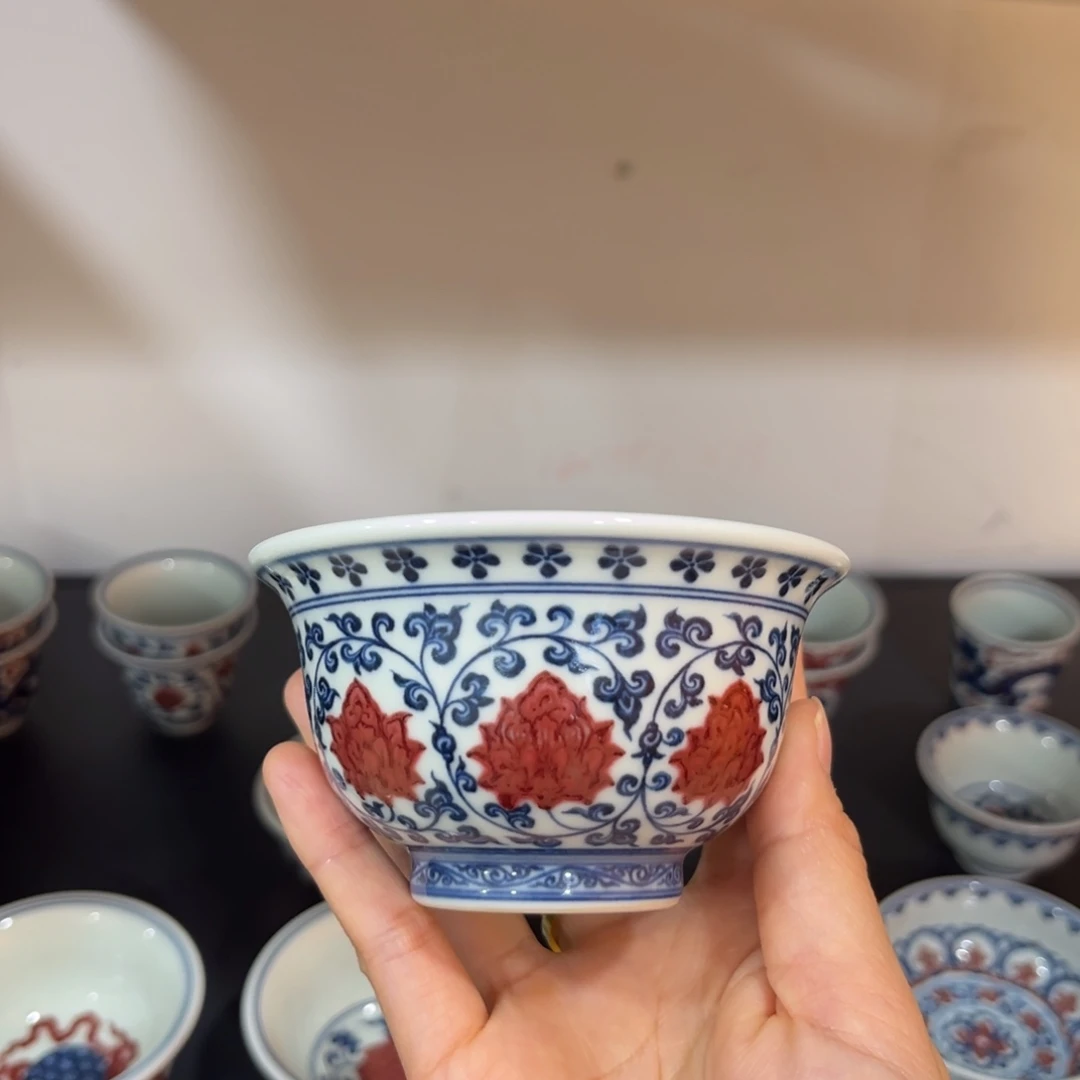 永乐青花釉里红缠枝莲大压手