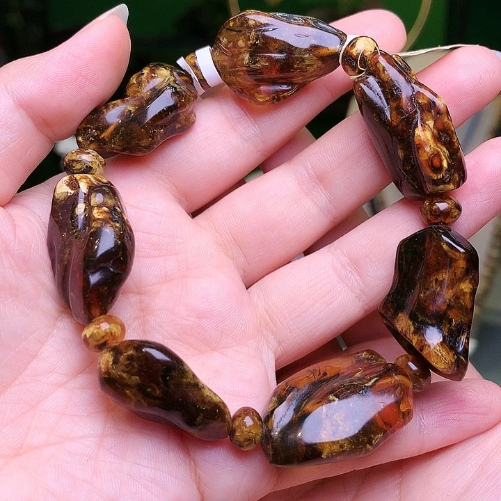 琥珀未镶嵌裸石抚顺琥珀