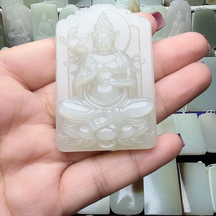 颈饰未镶嵌和田玉