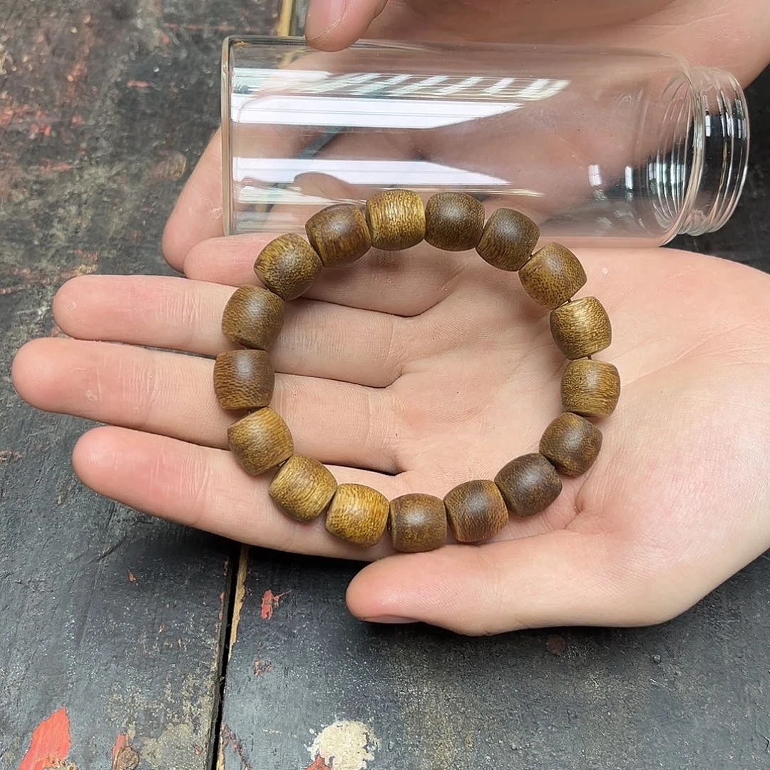 大叶紫檀（黑酸枝木类）