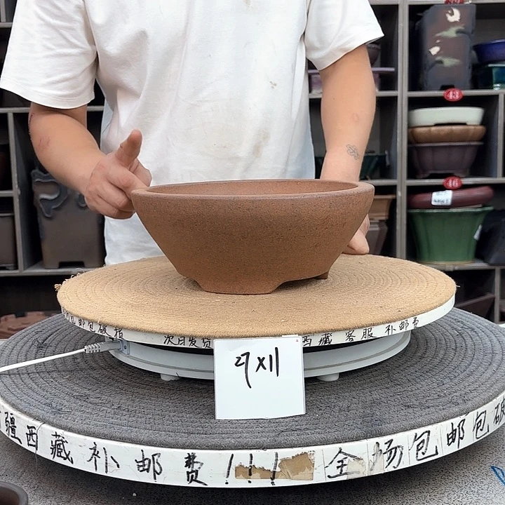 紫砂花盆紫砂的颜色很好看