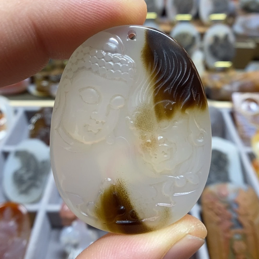 玛瑙/玉髓颈饰未镶嵌