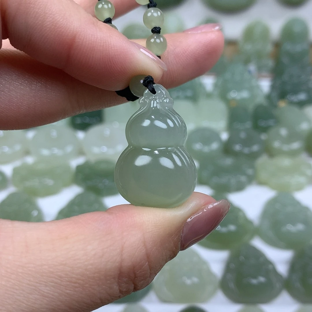 【闪购商品】颈饰未镶嵌和田玉