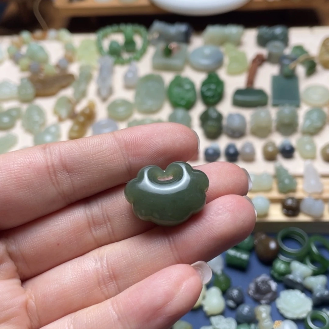 和田玉未镶嵌吊坠(不含链)