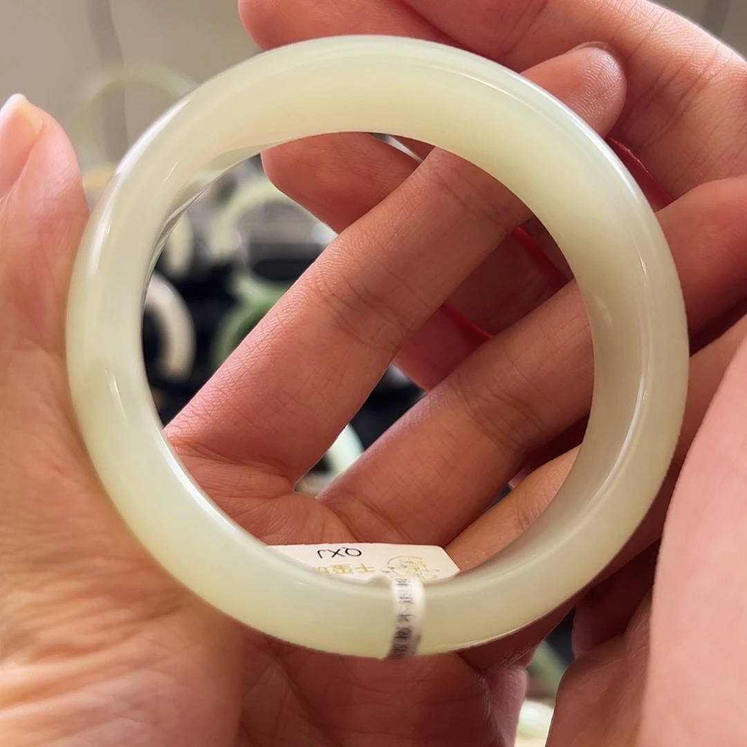 和田玉未镶嵌手镯55