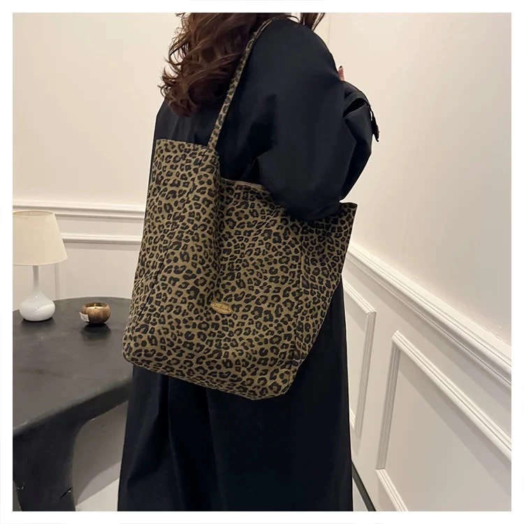新款豹纹双面背托特包大容量女包腋下单肩帆布通勤包性感潮流包