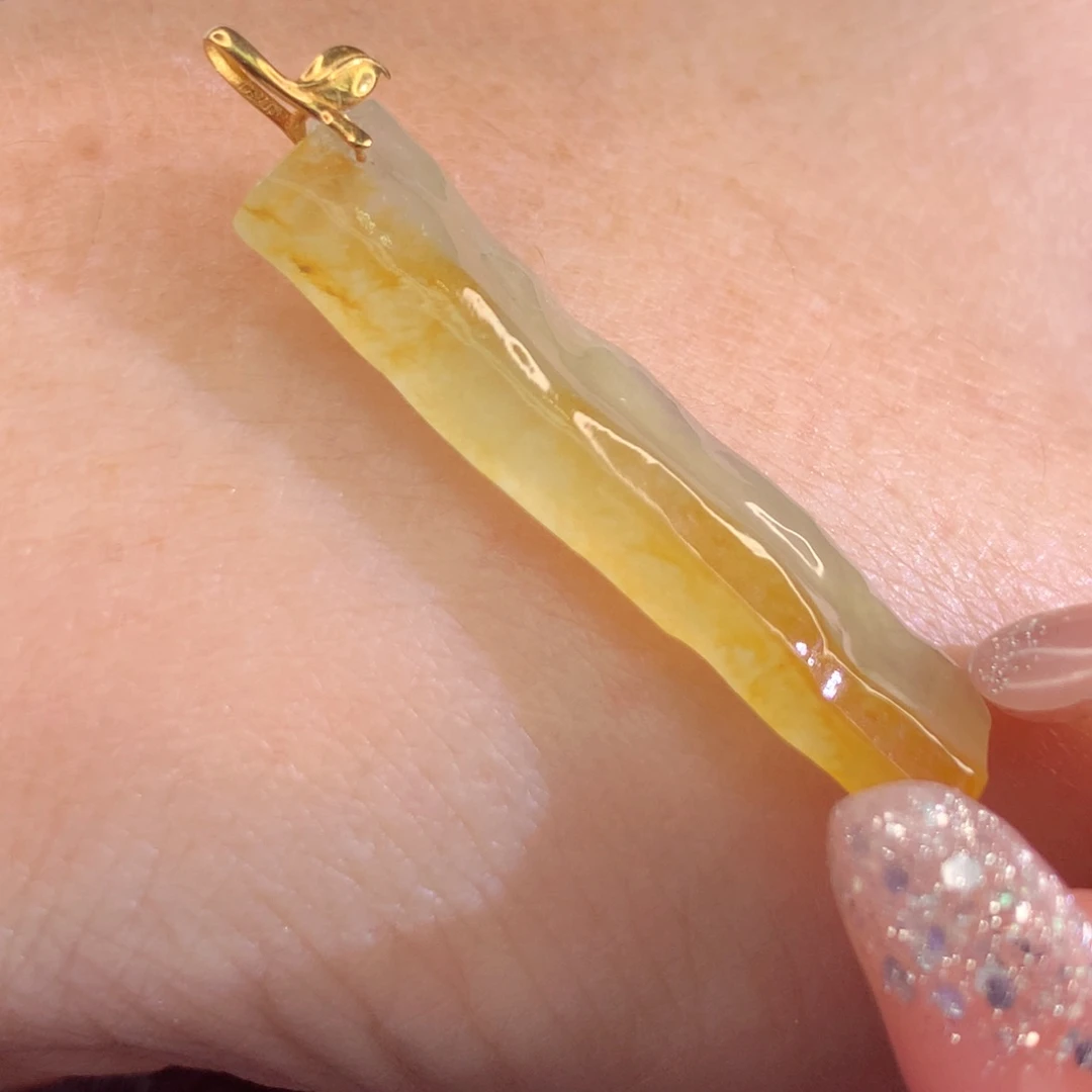 翡翠18K金镶嵌颈饰翡翠