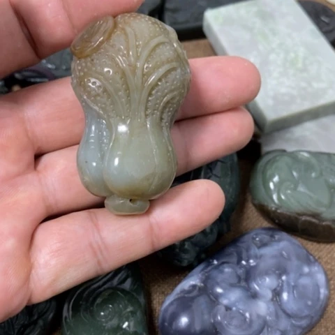 和田玉未镶嵌挂件