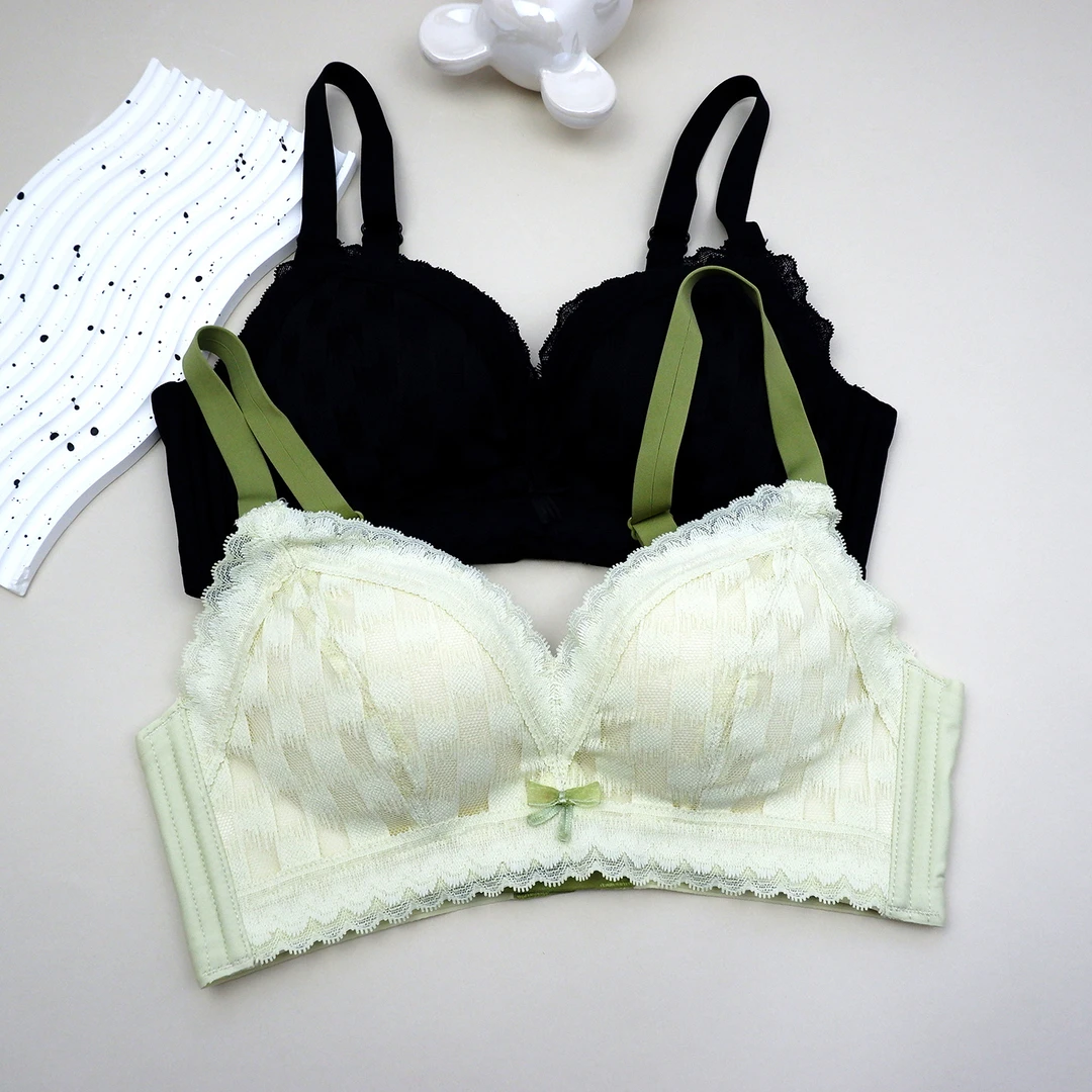 小胸推荐~法式蕾丝深V无钢圈聚拢中厚3D立体柔软AB杯文胸无痕侧收