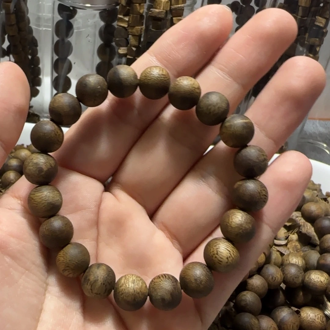 沉香沉香碎屑莺歌绿奇楠1.0规格单圈