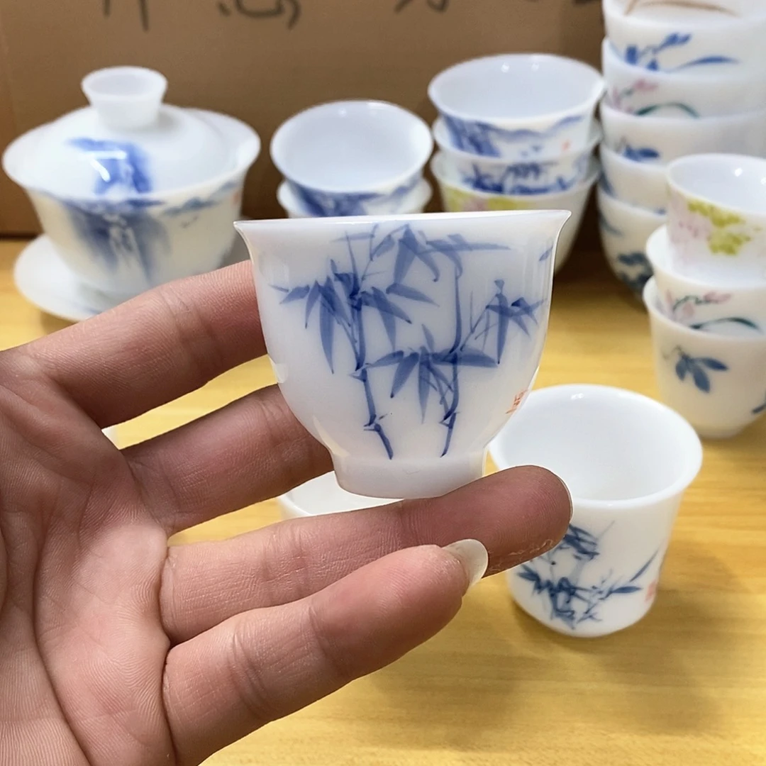 冰种手绘杯子3个（瑕）