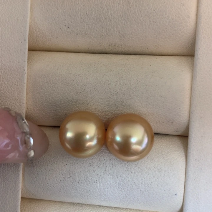 18K金镶嵌耳饰海水珍珠