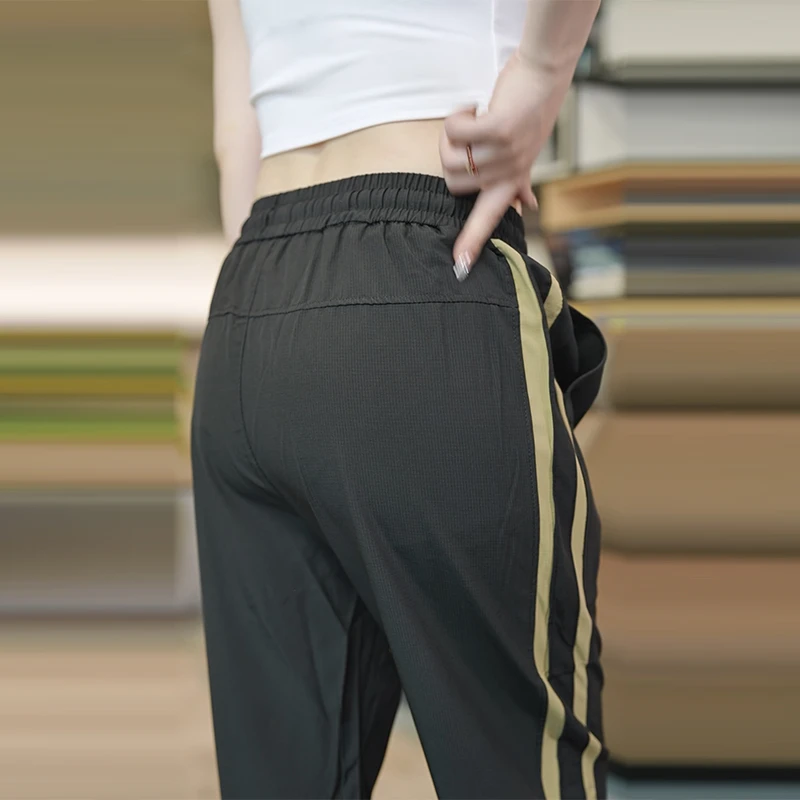 2025夏季休闲男裤薄款透气舒适冰爽速干束脚抽绳百搭运动男士长裤