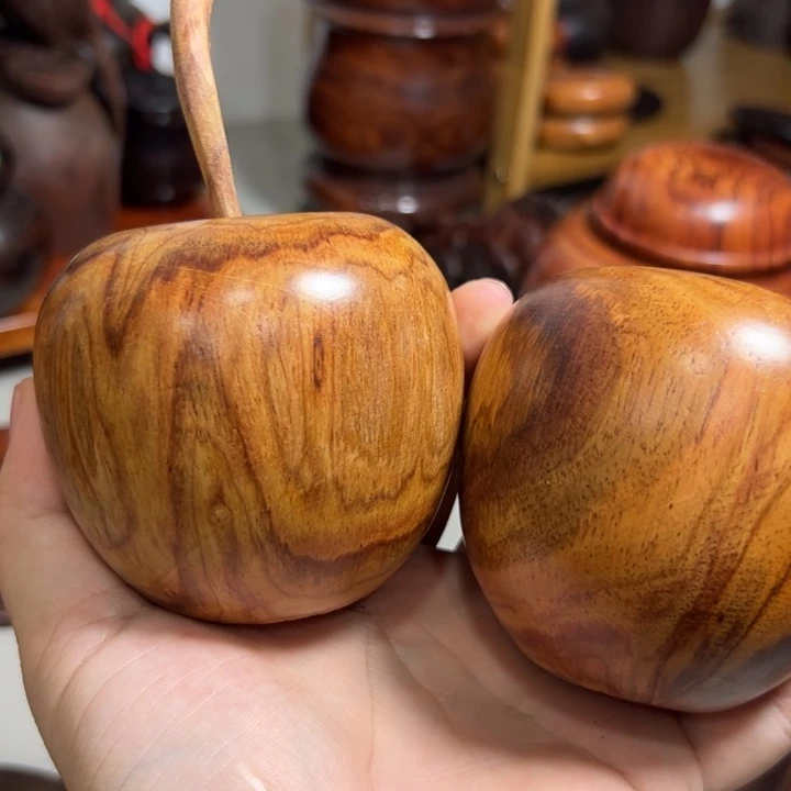 遇***风木越南黄花梨木苹果两个