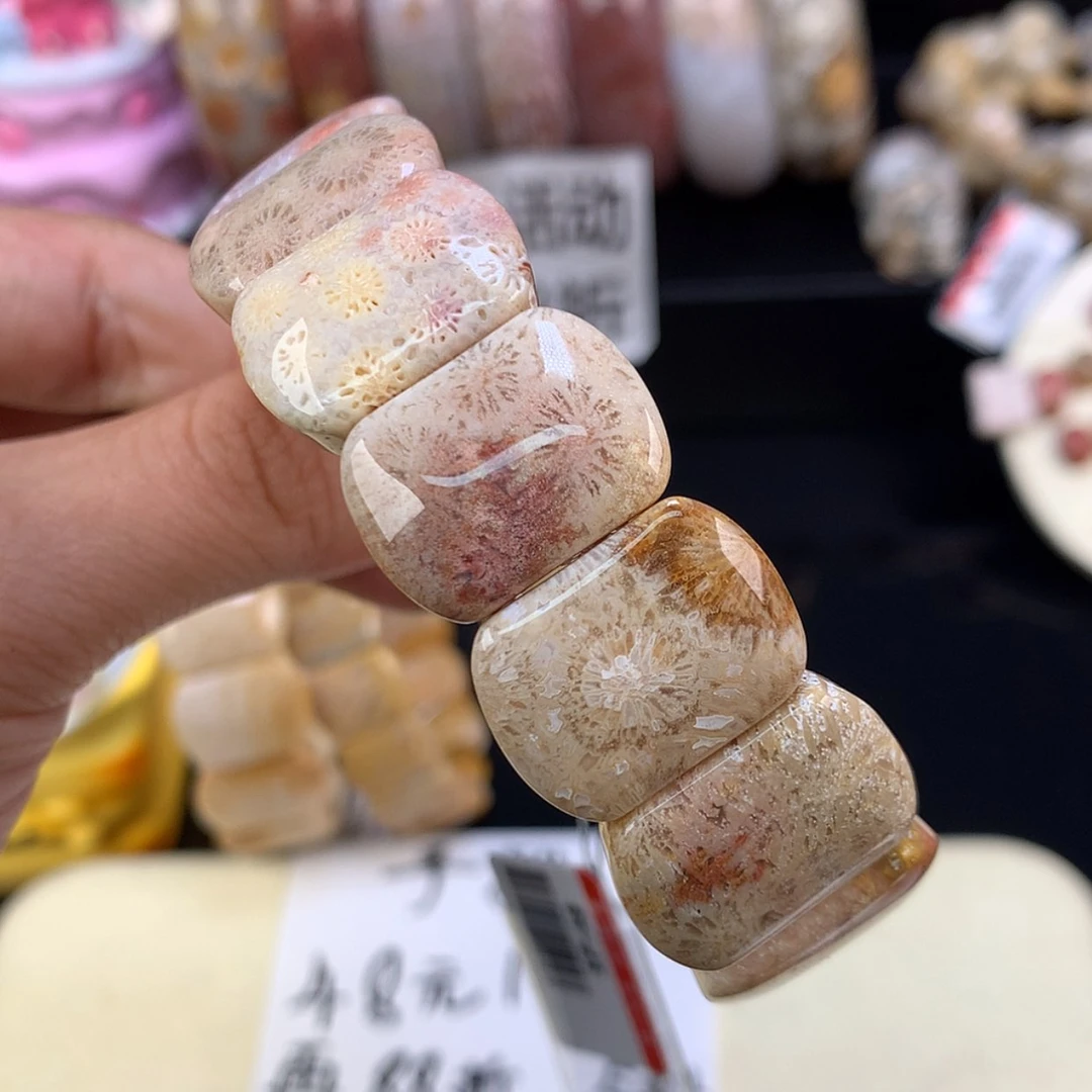 【闪购商品】颈饰未镶嵌硅化珊瑚（珊瑚玉）多宝手牌（32号）