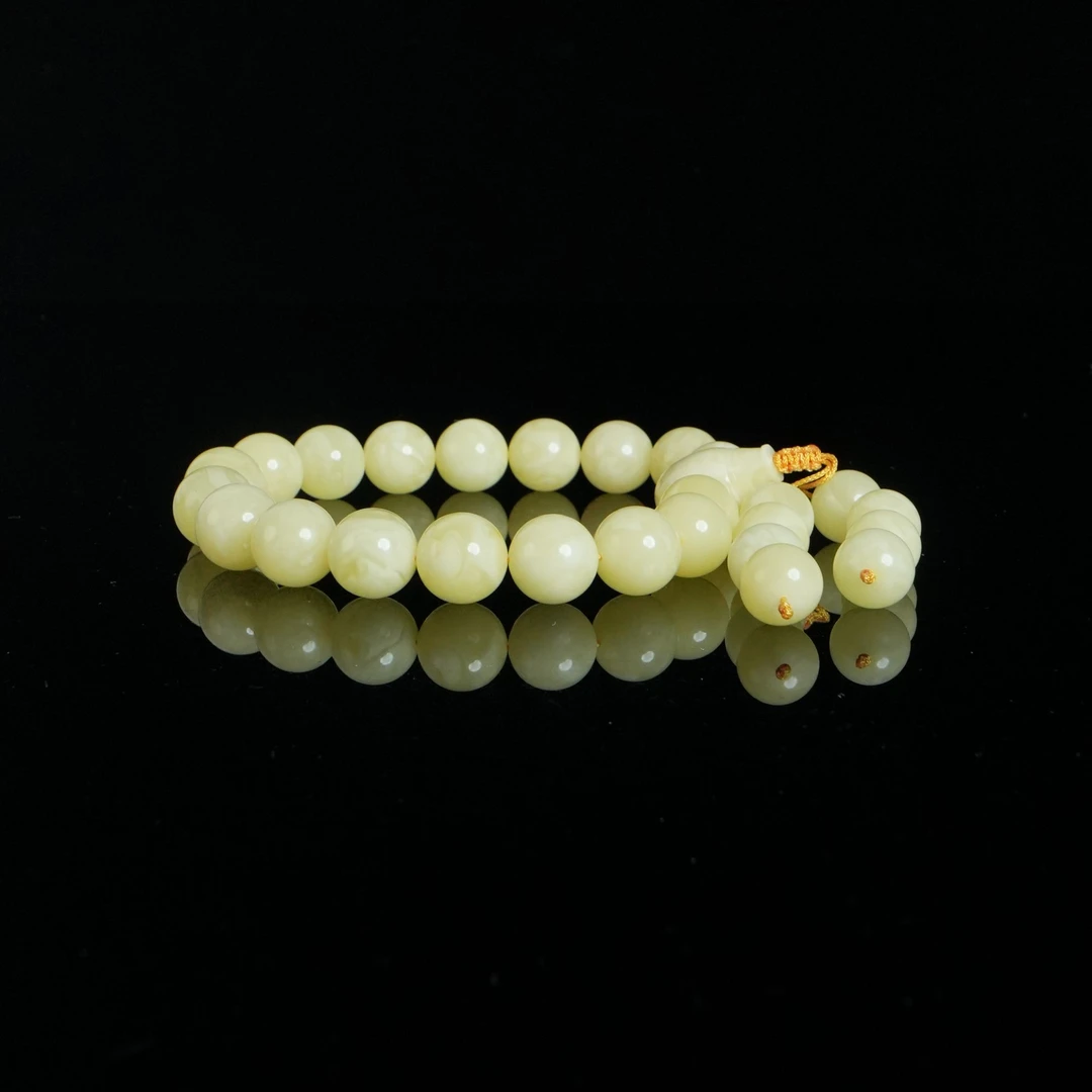 DY-M4018 满蜜白花蜜蜡圆珠手持 61.33g