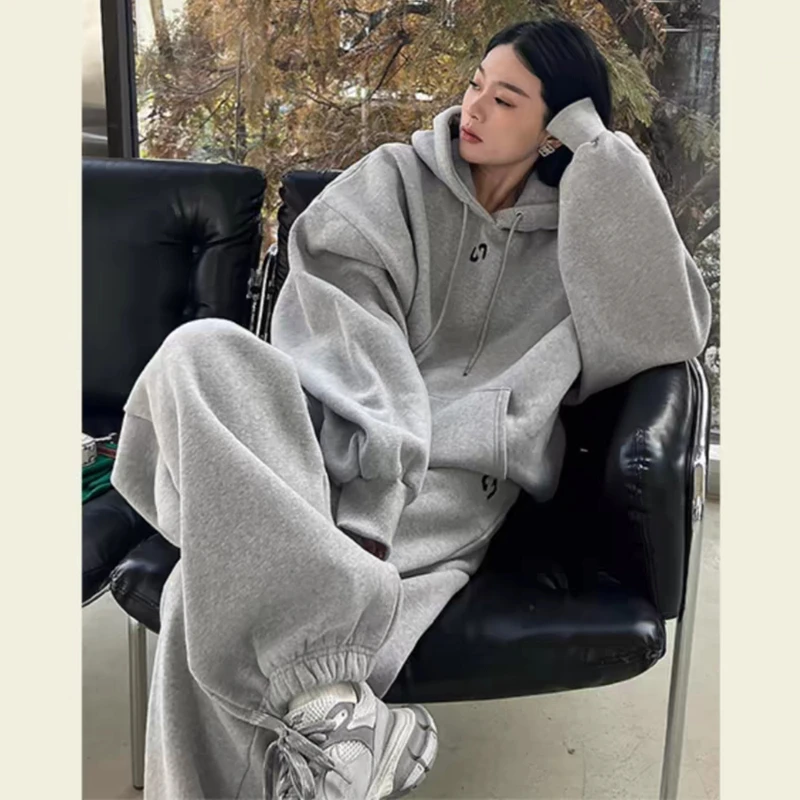 慵懒风运动服套装女秋季学生宽松显瘦时尚连帽卫衣休闲两件套跑步