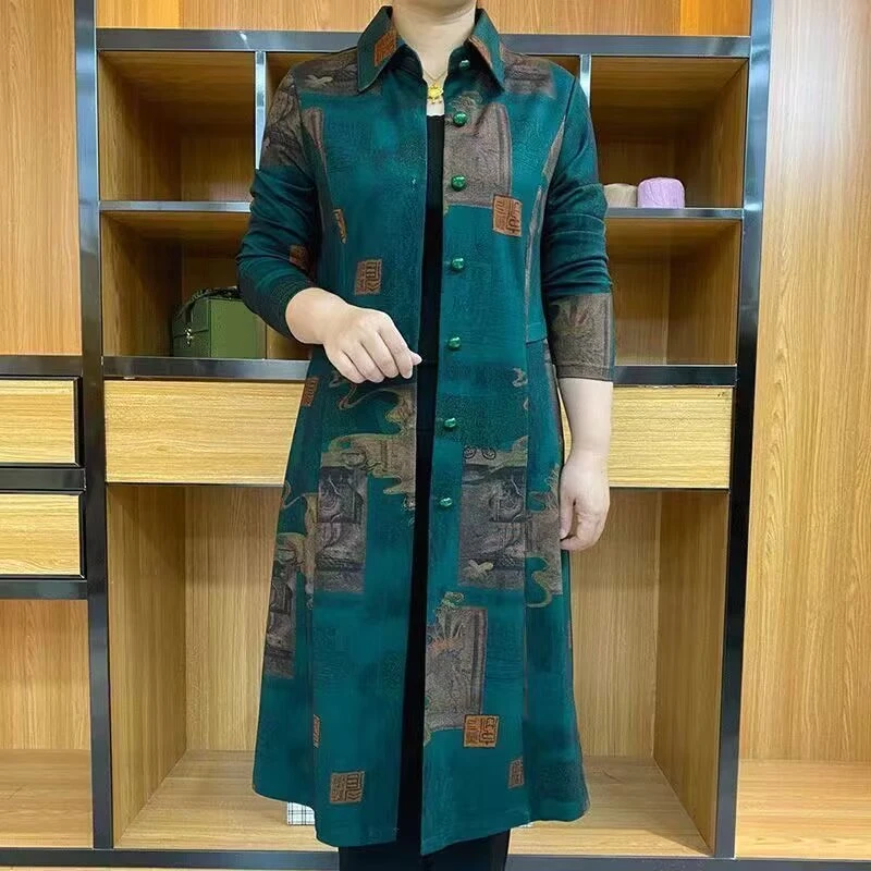 2025新款中老年妈妈装大码中长款风衣印花外套女秋季遮肉显瘦大衣
