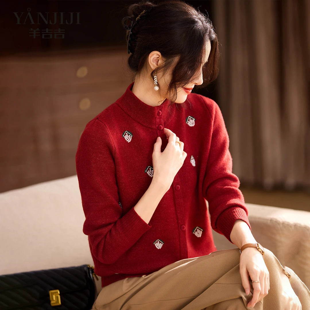 高领妈妈毛衣洋气冬装保暖打底衫本命年红色上衣中年单穿针织衫女