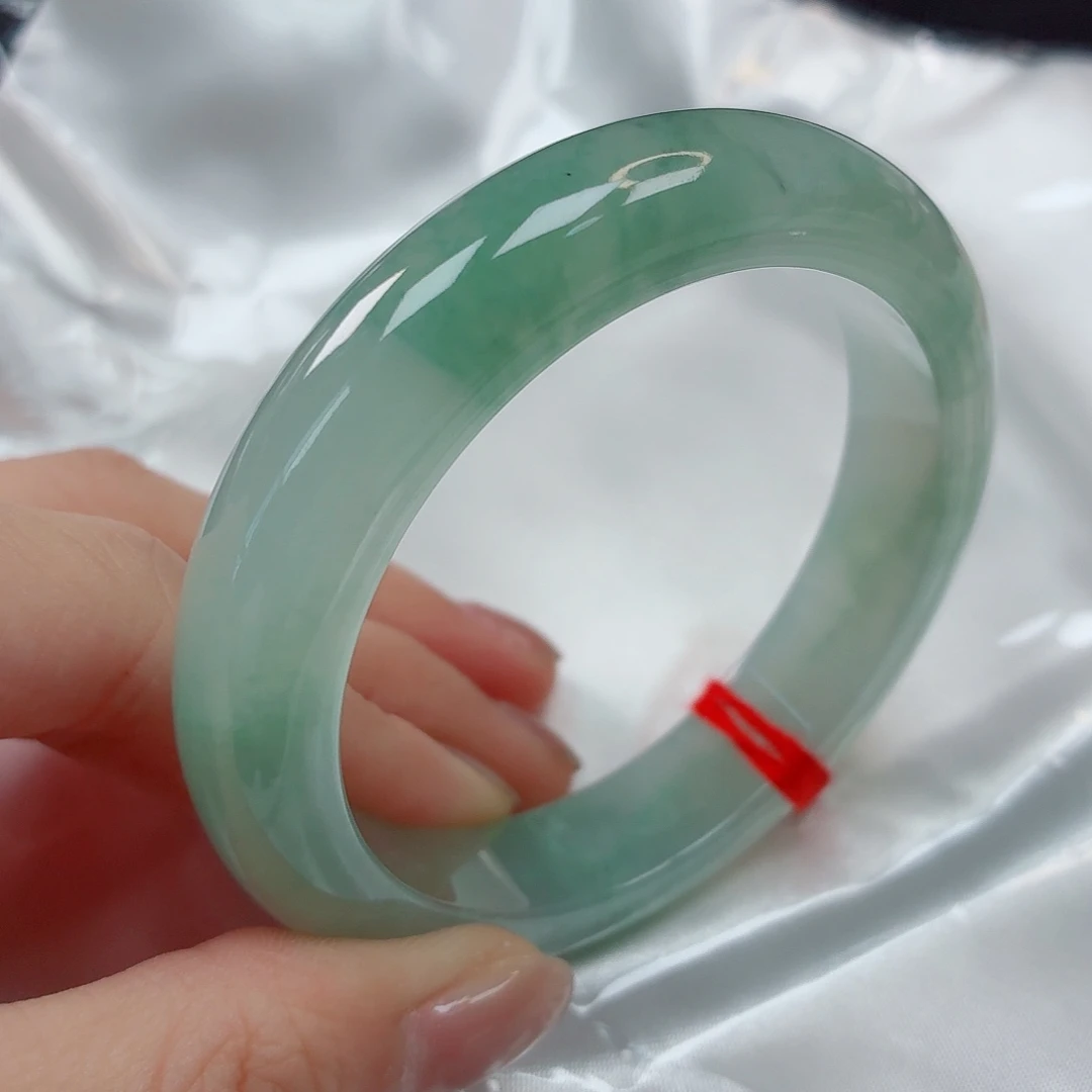 翡翠未镶嵌手镯53