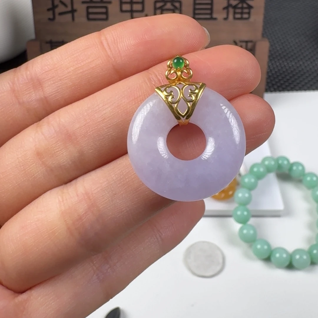 翡翠18K金镶嵌颈饰