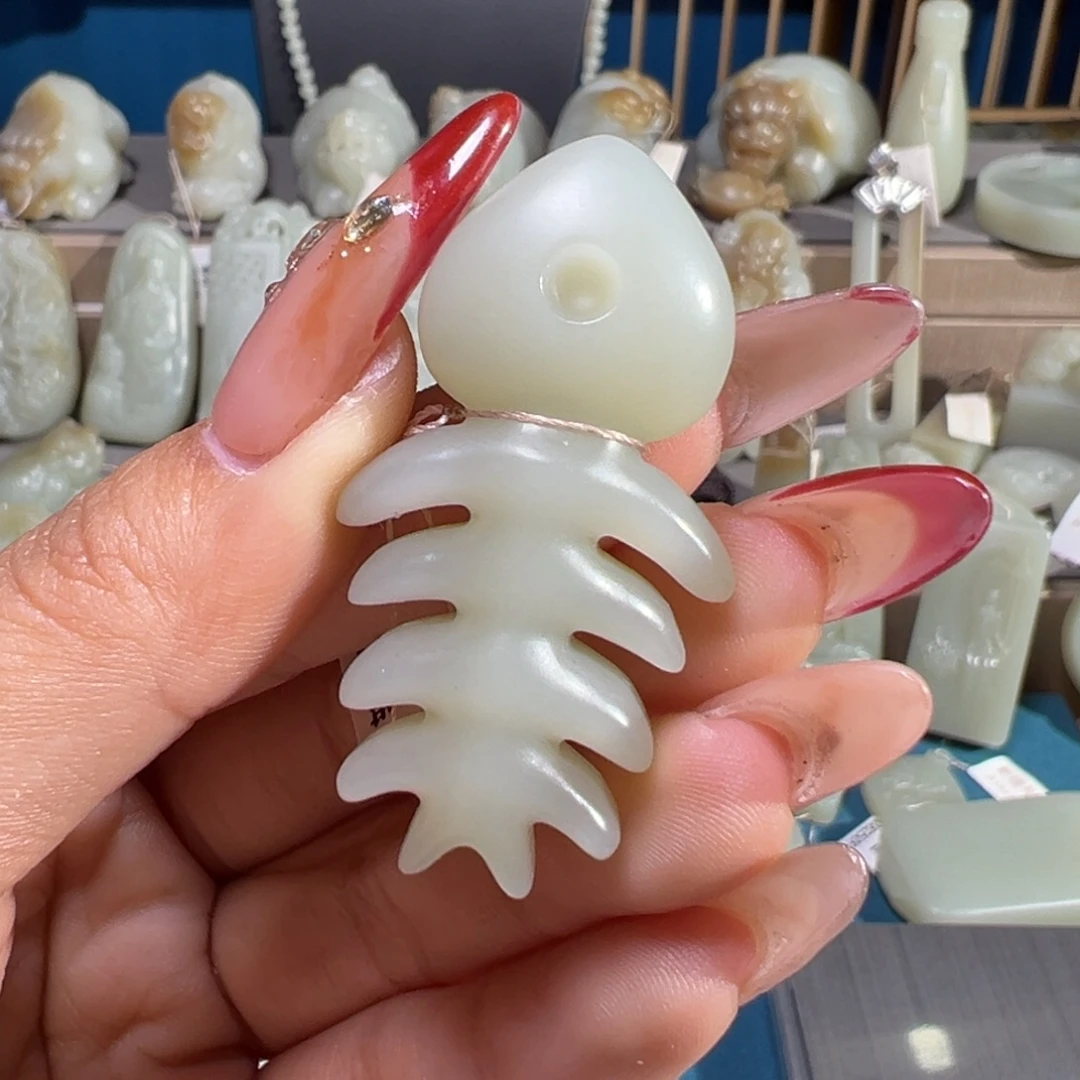 和田玉（糖玉）未镶嵌颈饰