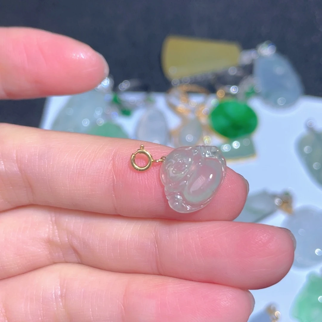 翡翠颈饰18K金镶嵌翡翠