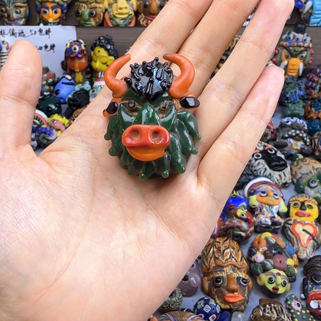 腓尼基琉璃娃娃牛头