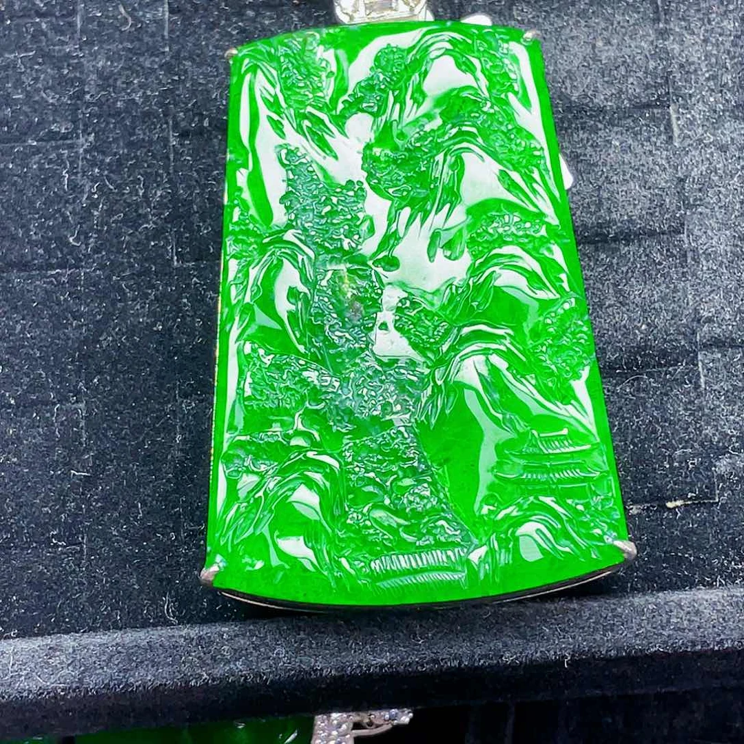 翡翠未镶嵌颈饰27