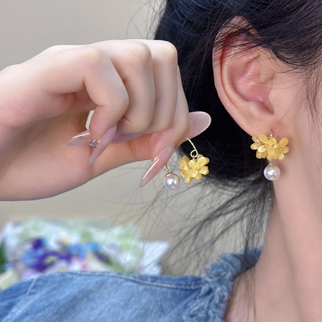 铜合金亚克力耳饰  耳环2025新款爆款高级感耳钉首饰女款小花珠