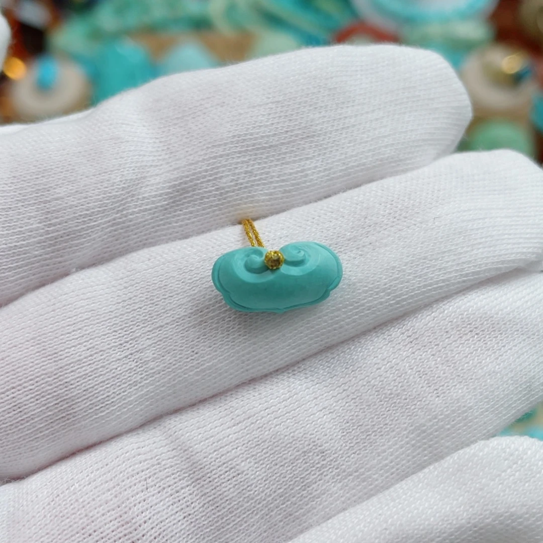 绿松石未镶嵌珠宝奇石