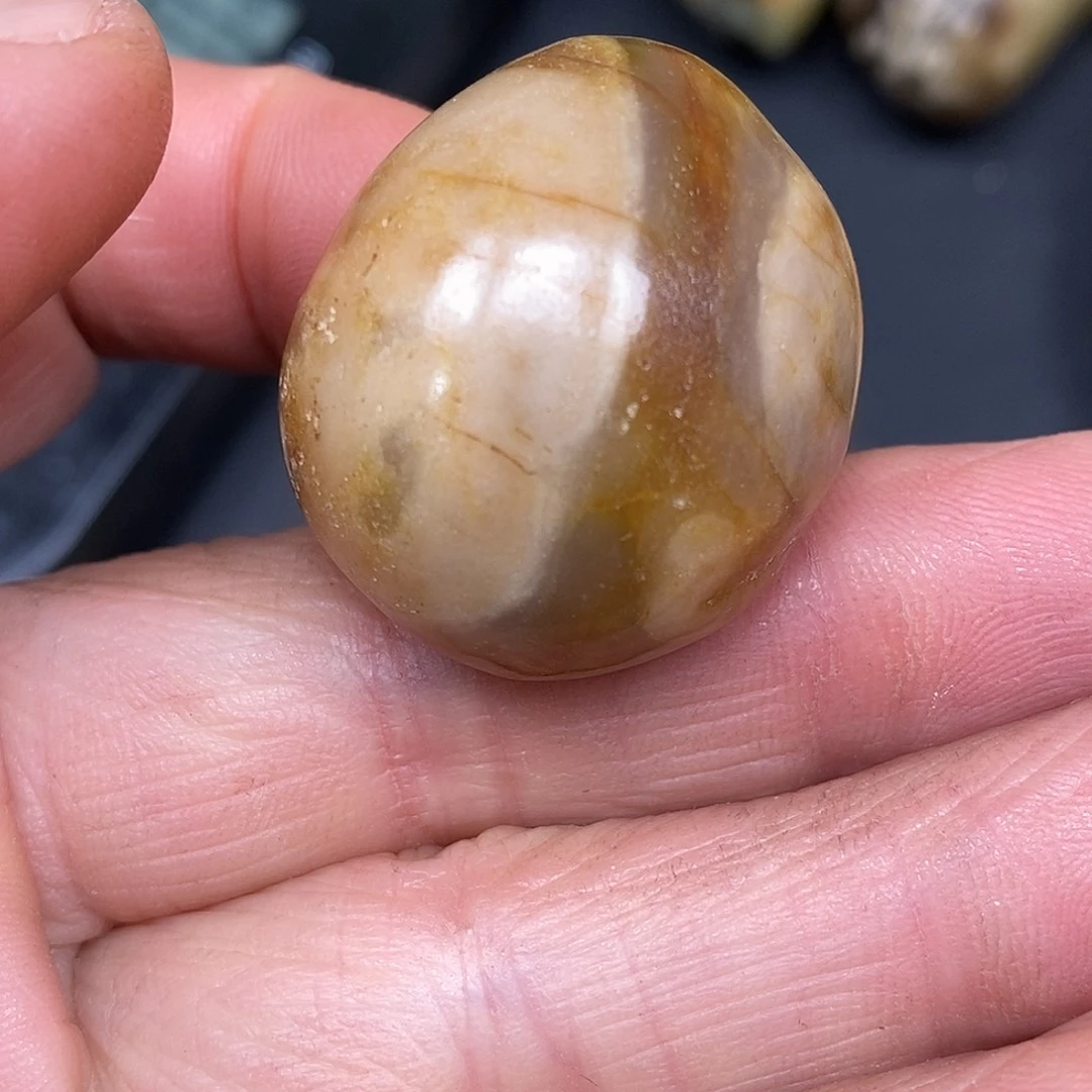 和田玉未镶嵌珠宝奇石