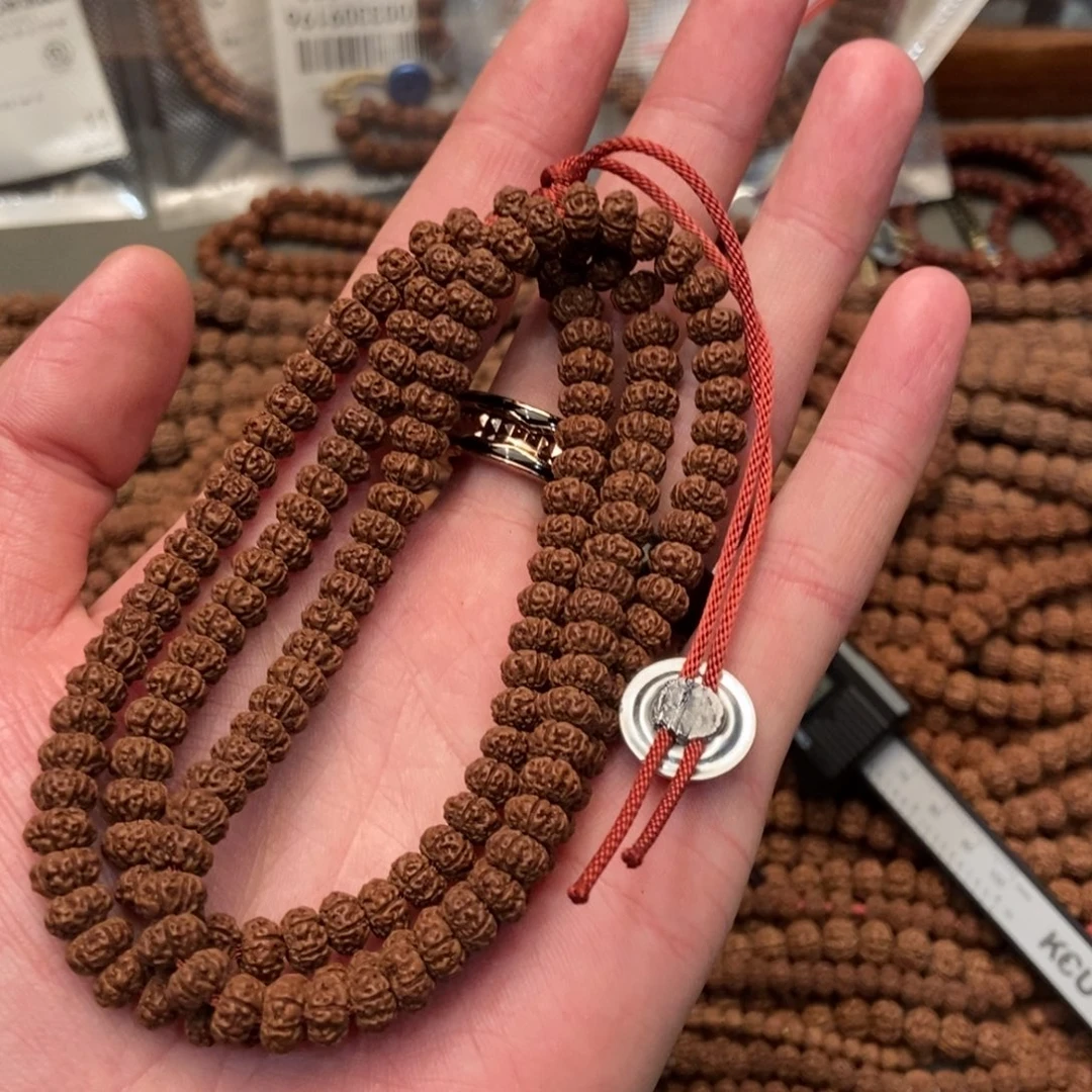 吊坠金刚菩提公****心六瓣凹底梅花