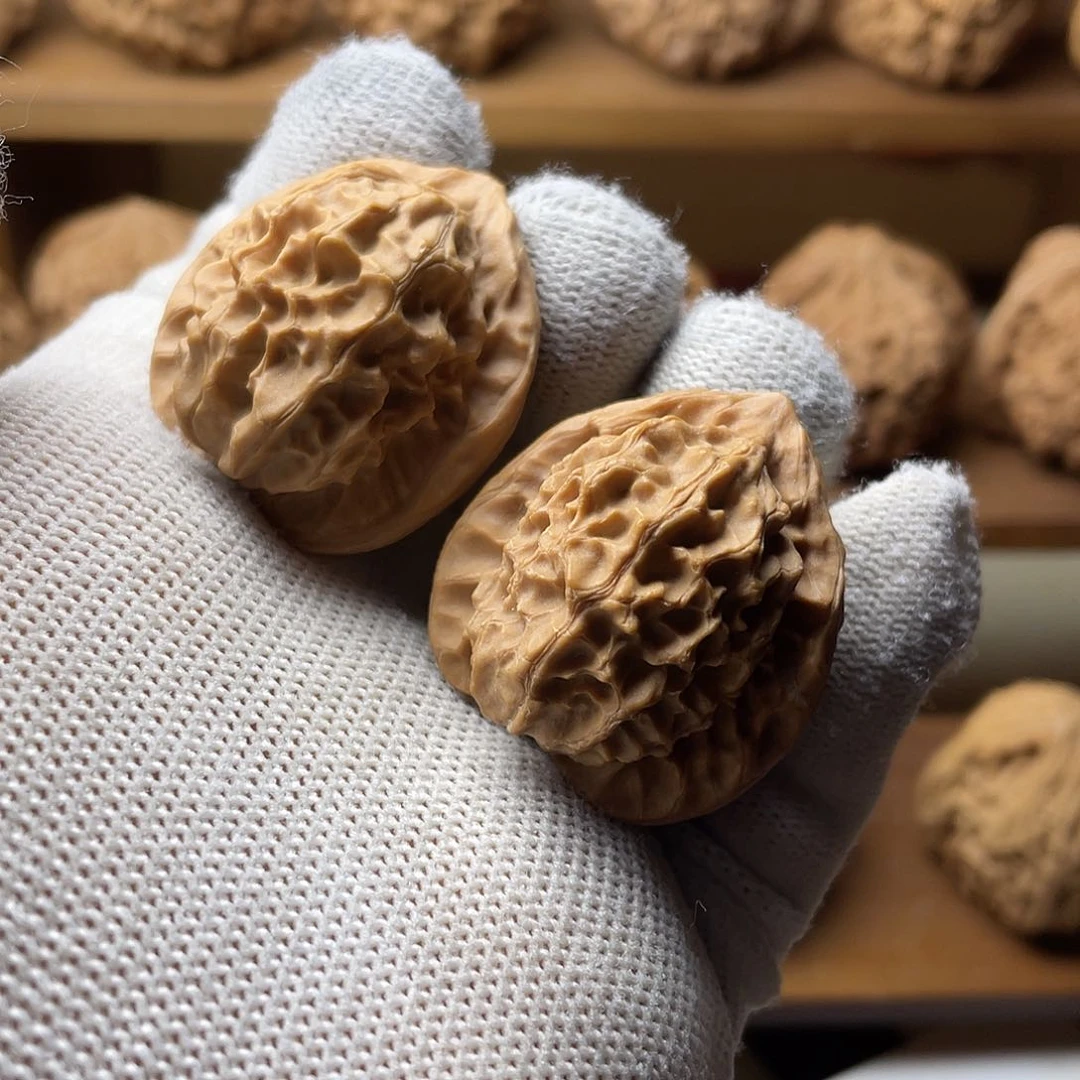 桃核吊坠龙鳞纹狮子头32