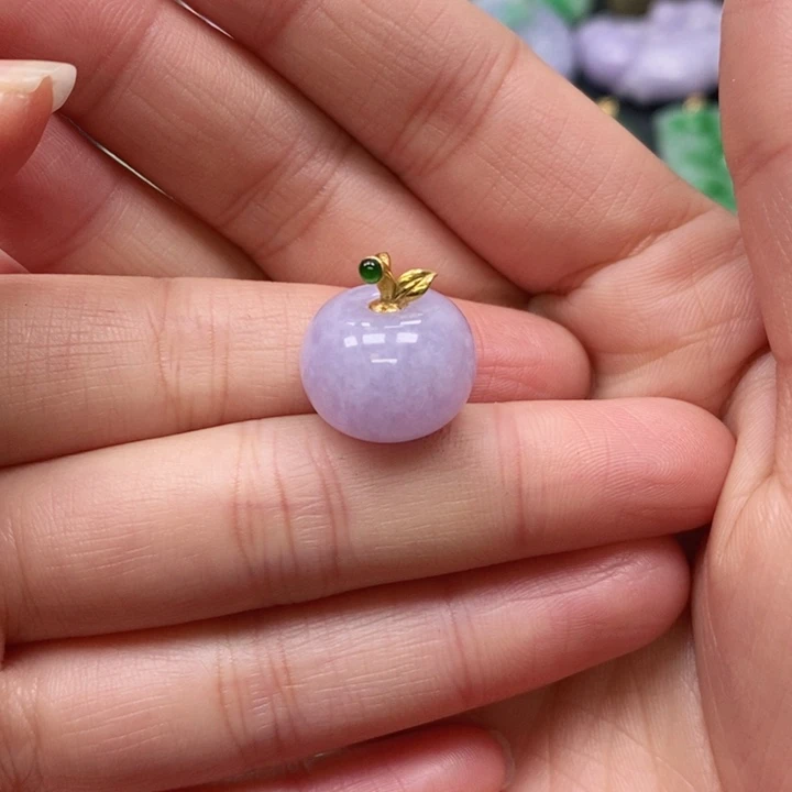 翡翠颈饰未镶嵌吊坠