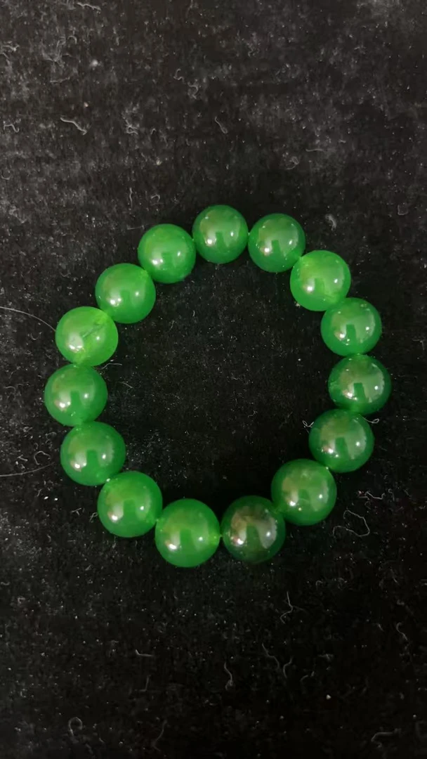 老二家绿色手串1111111111