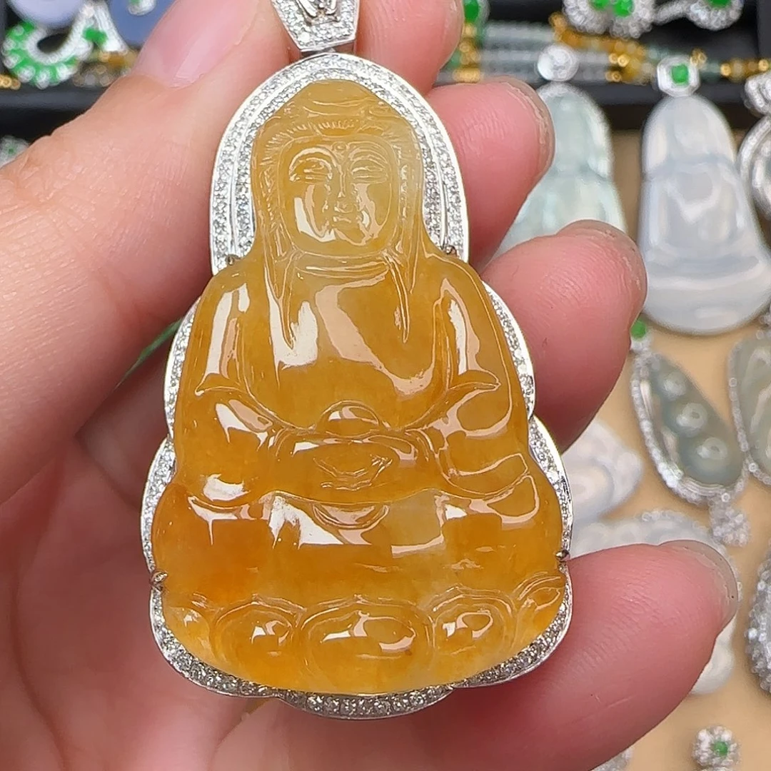 颈饰18K金镶嵌翡翠