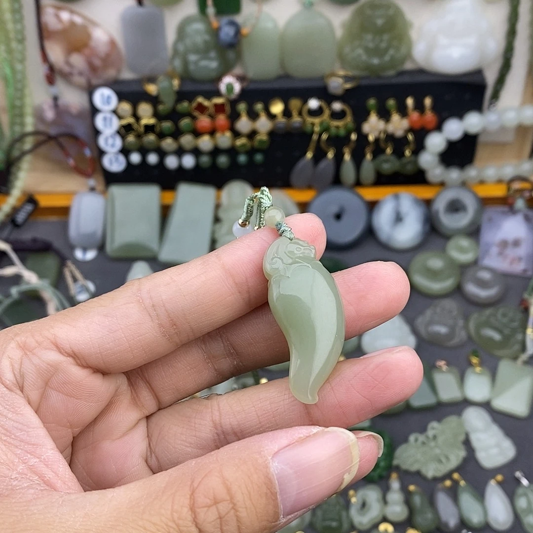 和田玉未镶嵌吊坠(不含链)