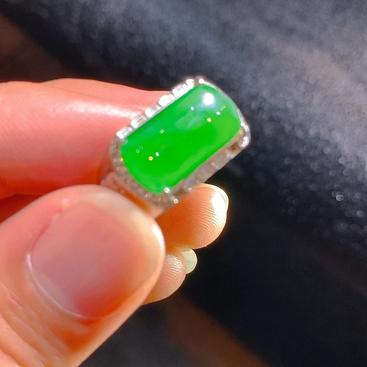 【闪购商品】翡翠颈饰银S925镶嵌翡翠