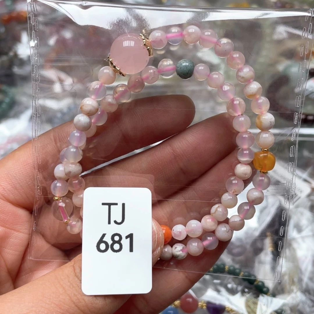 水晶多样性发一只未镶嵌