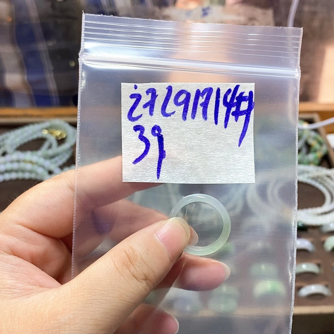 未镶嵌定制翡翠?*乐