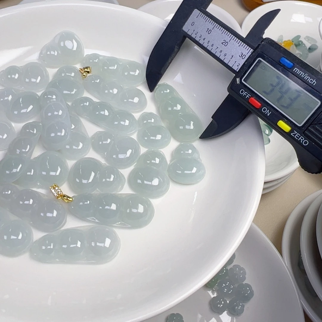 翡翠散珠大尺寸福豆一条