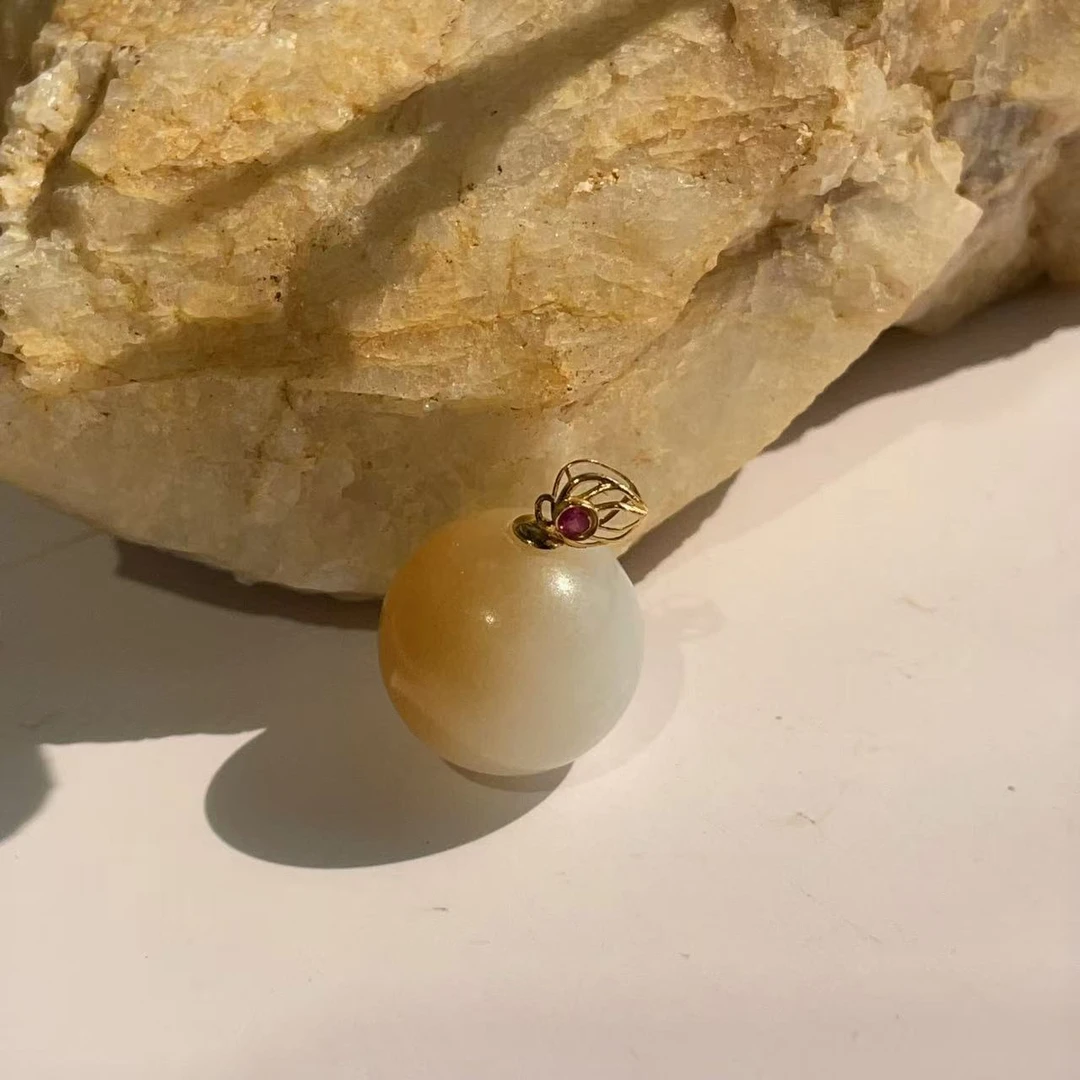 和田玉糖色圆珠吊坠/18k/15mm/AZB4623（秋蝉）