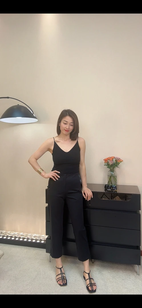 速干经典显瘦八分小黑裤