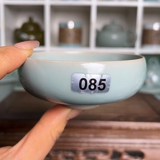 杯085仿古釉支足普洱杯手工薄胎无纹不开片微微瑕